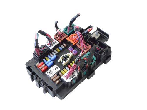 Fuse box TESLA MODEL S (5YJS) 75D AWD | BP15910911E1 