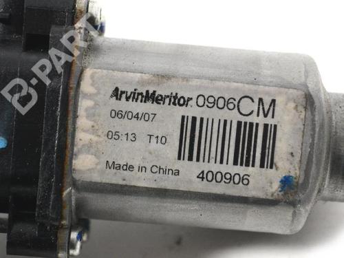 Right front window motor HYUNDAI SANTA FÉ II (CM) 2.2 CRDi 4x4 | BP8868457E20 