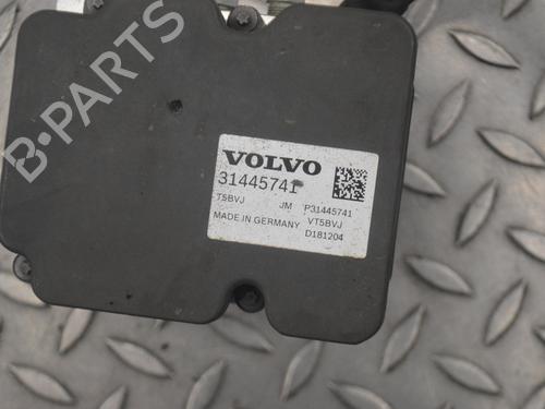 ABS pump VOLVO XC40 (536) D3 AWD | BP18202316M43