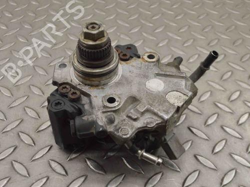 Used Fuel pump MERCEDES-BENZ C-CLASS (W204) C 200 CDI (204.001) (136 hp) 10534505