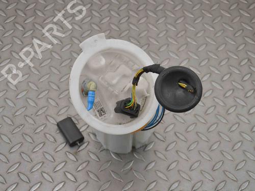 Used Fuel pump BMW 1 (F40) M 135 i xDrive (306 hp) 13395984