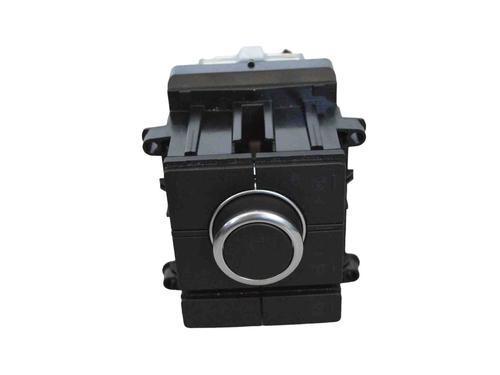 Used Switch LAND ROVER RANGE ROVER IV (L405) 4.4 SDV8 4x4 (340 hp) 18201633