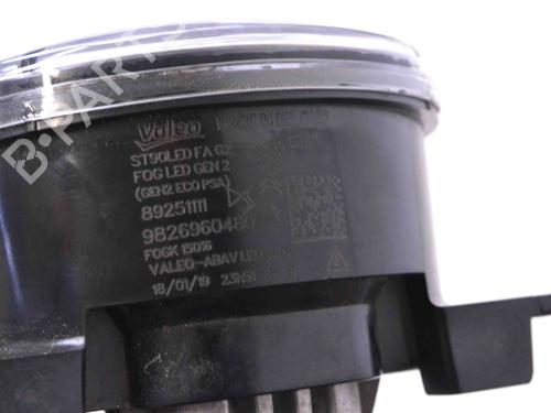 Right front fog light PEUGEOT 3008 II SUV (MC_, MR_, MJ_, M4_) 1.5 BlueHDi 130 | BP8000320C31 