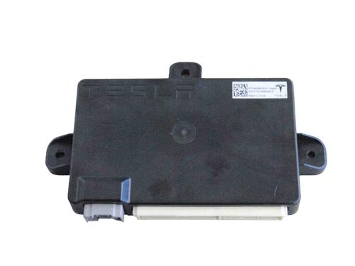 Elektronisk modul TESLA MODEL X (5YJX) P100D AWD (772 hp) 18042312