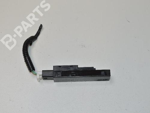 Used Electronic module LEXUS IS II (_E2_) 220d (ALE20) (177 hp) 7753511