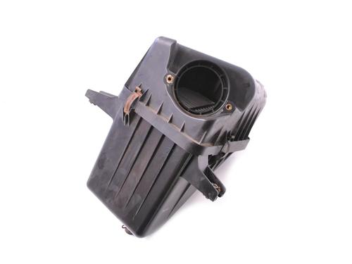 Used Air filter box SUZUKI GRAND VITARA II (JT, TE, TD) 1.9 DDiS All-wheel Drive (JT419, TD44, JB419WD, JB419XD,... (129 hp) 10534911