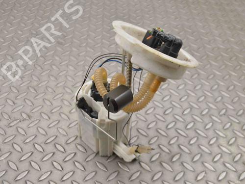 Used Fuel pump BMW 4 Gran Coupe (F36) 430 d (258 hp) 10708066