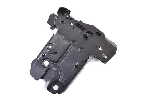 Used Tailgate lock AUDI A3 (8P1) 2.0 TFSI (200 hp) 8864738