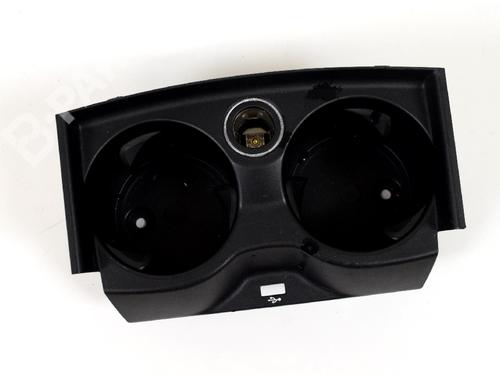 Porte-gobelet/Objets BMW X1 (F48) sDrive 18 d (136 hp) 8860672