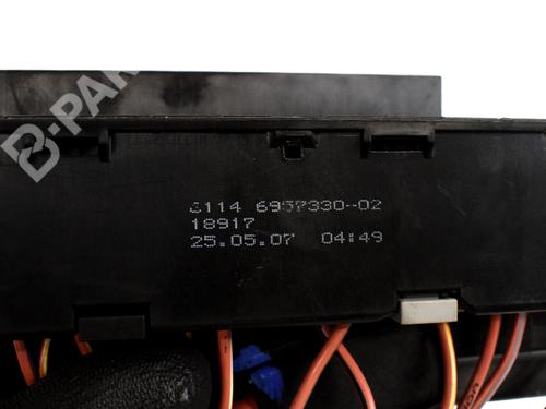 Fuse box BMW 5 Touring (E61) 530 d | BP7498831E1 
