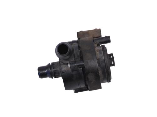 Used Auxiliary water pump BMW 3 (F30, F80) 330 e (252 hp) 14800182