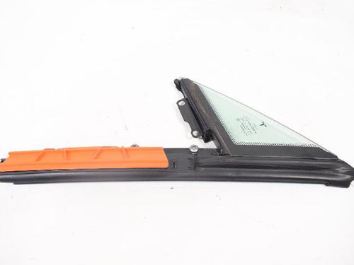 Front left quarter glass TESLA MODEL S (5YJS) 85 | BP14815648C111 