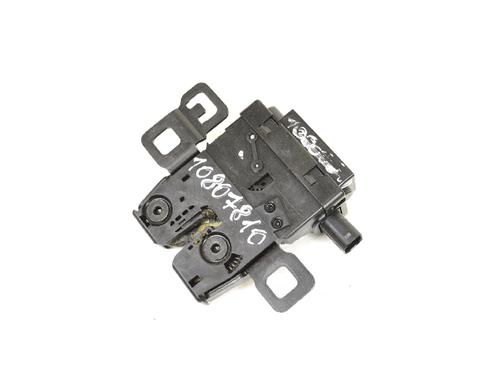 Used Tailgate lock LAND ROVER RANGE ROVER SPORT I (L320) 3.6 D 4x4 (272 hp) 8861571