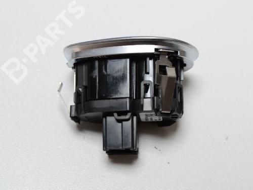 Switch BMW X1 (F48) xDrive 20 i | BP7754912I30 