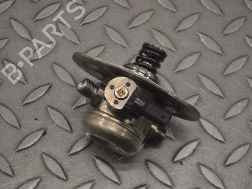 Used Fuel pump BMW 2 Convertible (F23) M 240 i (340 hp) 18201428