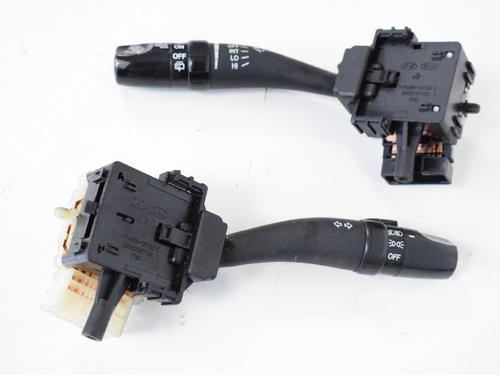 Used Steering column stalk HYUNDAI SANTA FÉ II (CM) 2.2 CRDi 4x4 (155 hp) 7755258