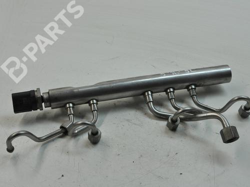 Used Injection rail Injection rail BMW 5 (F10) M5 (560 hp) 7749239 7749239