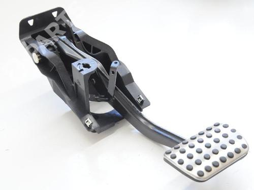 Used Break pedal MERCEDES-BENZ SL (R230) 500 (230.471) (388 hp) 7483701