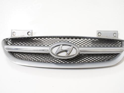 Used Grille HYUNDAI GETZ (TB) 1.1 (63 hp) 26326313