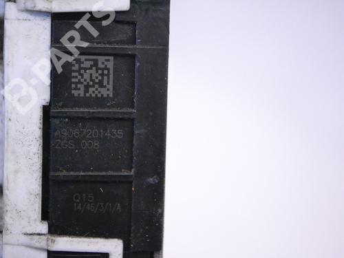 Front left lock MERCEDES-BENZ SPRINTER 3-t Bus (B906) 213 CDI (906.711, 906.713) | BP10622130C98 