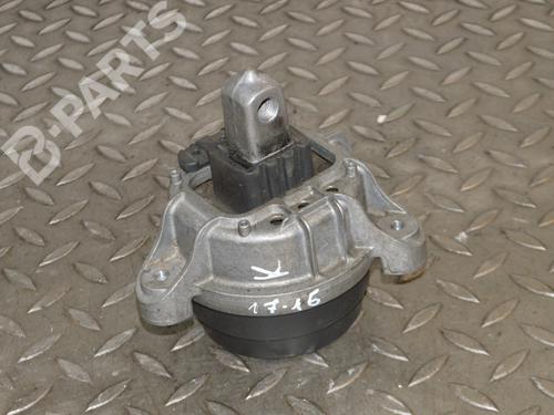 Used Engine mount BMW 5 (F10) 520 d (184 hp) 8865927