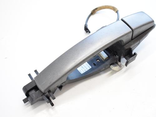 Used Rear left exterior door handle LAND ROVER RANGE ROVER SPORT I (L320) 2.7 D 4x4 (190 hp) 7483806