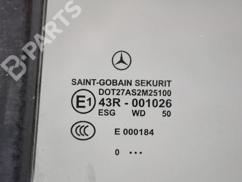 Rear left quarter glass LAND ROVER RANGE ROVER IV (L405) 4.4 SDV8 4x4 | BP10531245C93 
