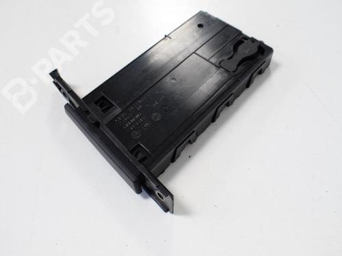 Kopholder/Genstandsholder BMW 3 (E90) 320 d (163 hp) 8868383