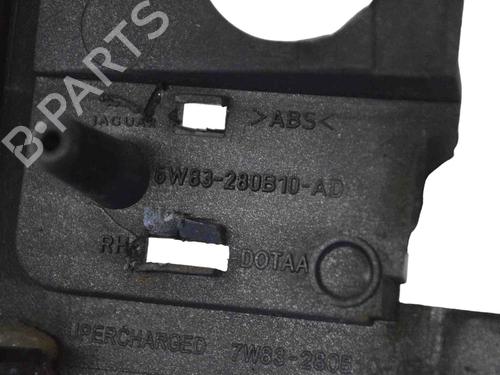 Front right wheel arch trim JAGUAR XK II Coupe (X150) 4.2 XK8 | BP29458126C135 