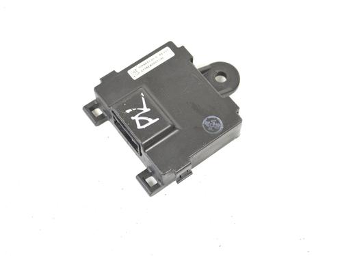 Used Control unit Control unit TESLA MODEL S (5YJS) 75D AWD (525 hp) 7813457 7813457