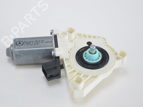 Right rear window motor MERCEDES-BENZ A-CLASS (W169) A 170 (169.032, 169.332) | BP19942243E22 