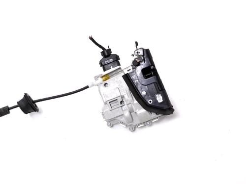 Venstre foran lås AUDI A4 B9 (8W2, 8WC) 2.0 TFSI (190 hp) 7748762