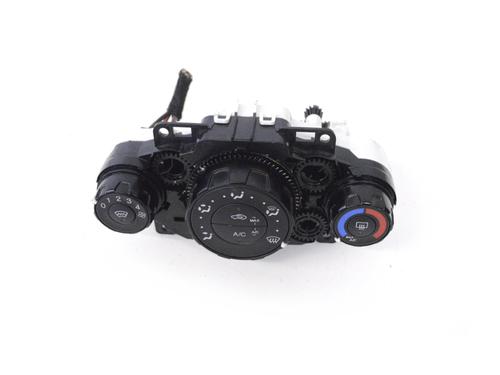 climate-control-ford-fiesta-vi-cb1-ccn-10-ecoboost-ford-c1b1-19980-be-2008-2009-2010-2011-2012-2013-2014-2015-2016-2017-10533824 main image
