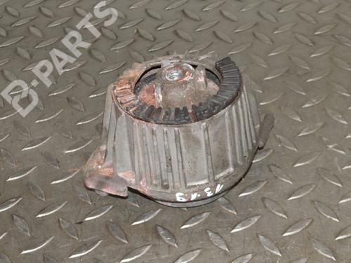 Used Engine mount MERCEDES-BENZ C-CLASS (W204) C 220 CDI (204.002) (170 hp) 8866392