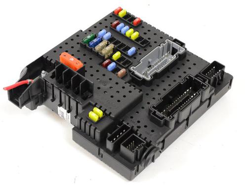 Used Fuse box VOLVO XC90 I (275) 3.2 (243 hp) 7497807