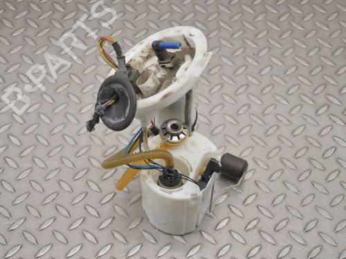 Used Fuel pump BMW 1 (F20) 116 i (136 hp) 12176332