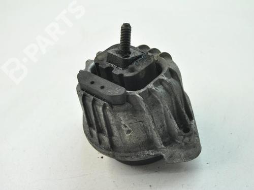 Used Engine mount BMW 1 (E87) 118 d (136 hp) 8867860