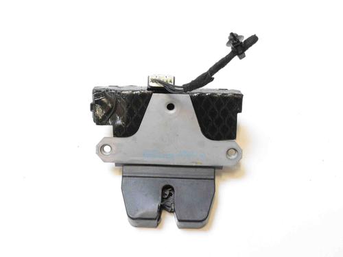 Used Tailgate lock LAND ROVER FREELANDER 2 (L359) 2.2 TD4 4x4 (160 hp) 8831813