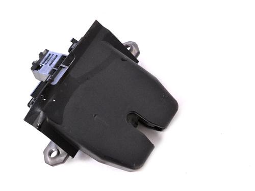 Tailgate lock VOLVO V40 Hatchback (525) D2 31335870