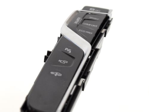 Switch BMW 7 (G11, G12) 730 d, Ld xDrive | BP8860741I30 