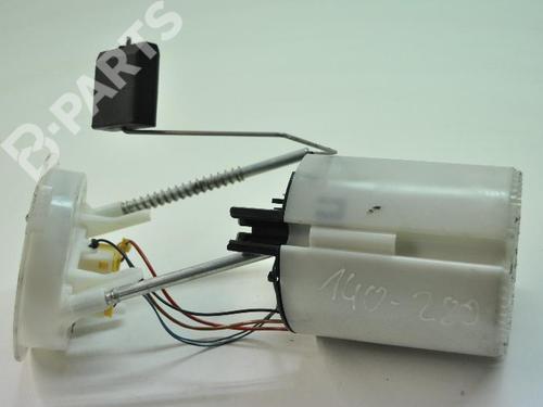 Used Fuel pump BMW 3 (E90) 318 i (143 hp) 8868484