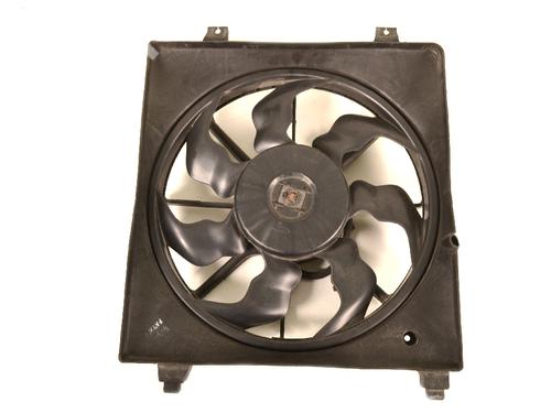 Used Radiator fan HYUNDAI SANTA FÉ II (CM) 2.2 CRDi 4x4 (155 hp) 8860231