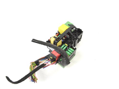 Used Fuse box PEUGEOT 3008 II SUV (MC_, MR_, MJ_, M4_) 1.2 THP/ PureTech 130 (MRHNSM, MRHNSU, MRHNSJ, MRHNYW,... (131 hp) 7813800