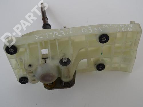 Gear lever NISSAN X-TRAIL I (T30) 2.0 | BP7493328M90 