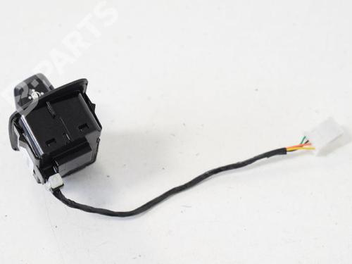 Switch BMW X5 (F15, F85) xDrive 40 d | BP7746432I30 