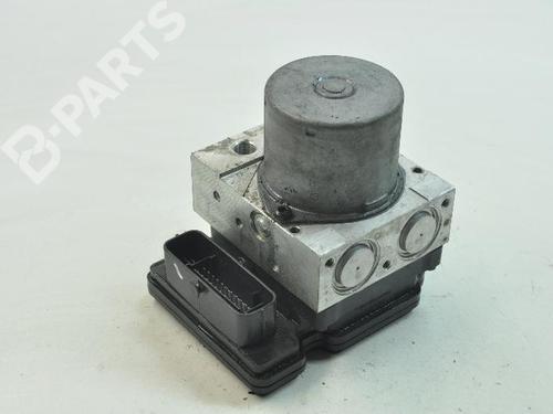 Used ABS pump HYUNDAI i30 (GD) 1.6 CRDi (110 hp) 7746608
