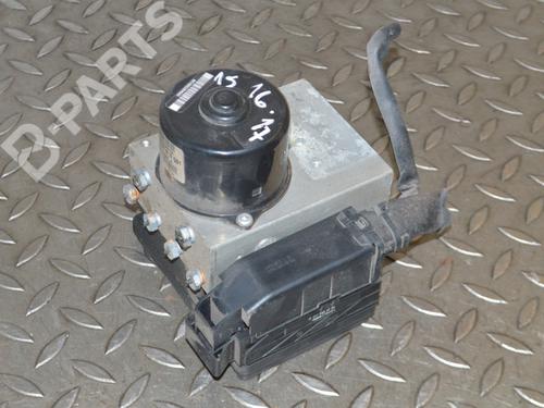 Abs pomp MERCEDES-BENZ CLK Convertible (A209) CLK 200 Kompressor (209.441) (184 hp) 8348802