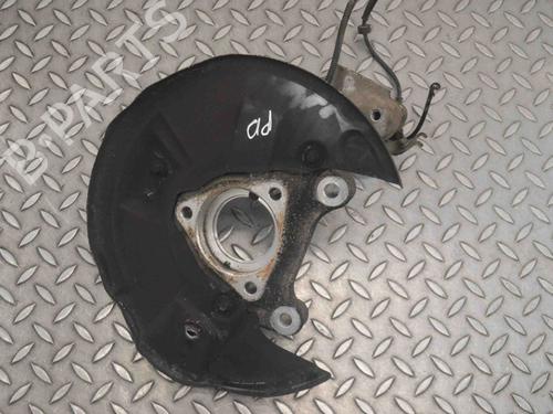 Used Right front steering knuckle VOLVO XC40 (536) D3 AWD (150 hp) 18202296