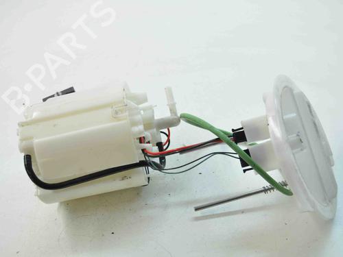 Used Fuel pump MERCEDES-BENZ C-CLASS (W204) C 200 Kompressor (204.041) (184 hp) 8867942
