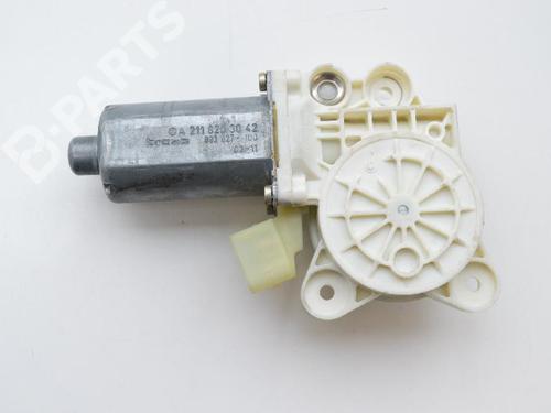 Rudehejsemotor forskærm højre MERCEDES-BENZ E-CLASS (W211) E 200 Kompressor (211.042) (163 hp) 8828866